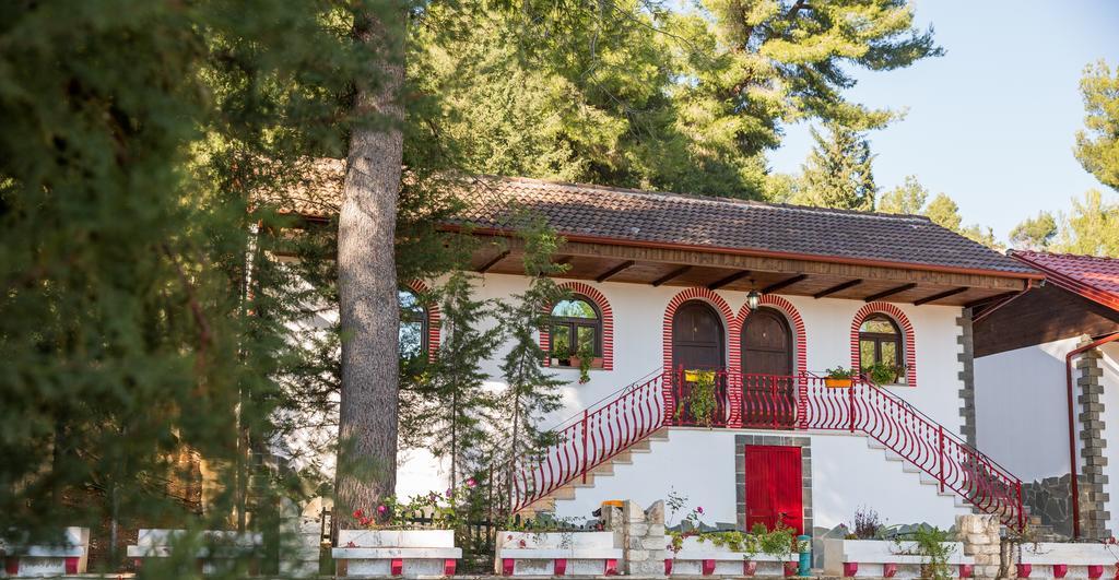 Hotel Castle Park Berat Exterior photo
